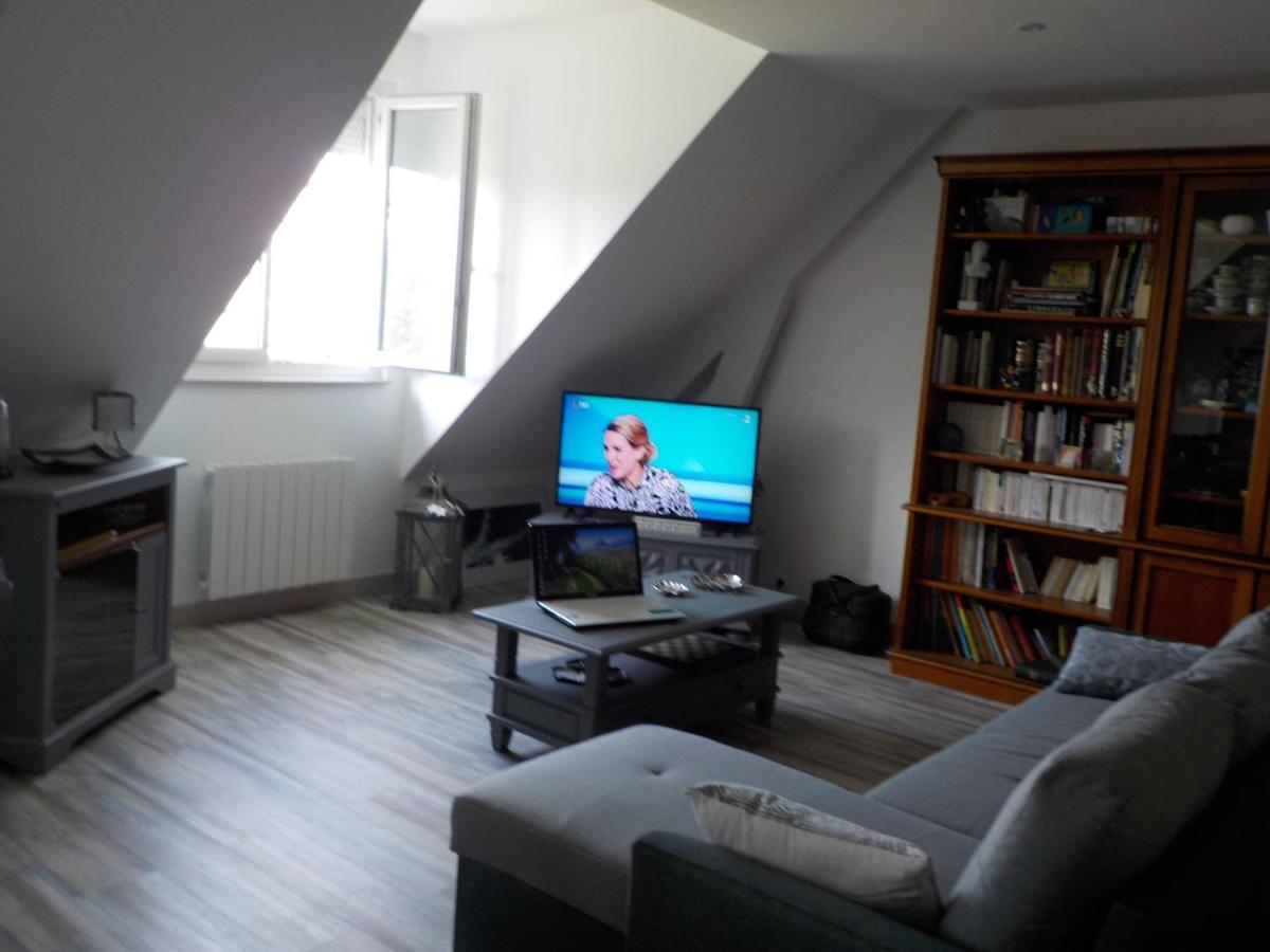 Charmant Appartement Dans Maison De Caractere Saint-Brice-sur-Vienne Luaran gambar